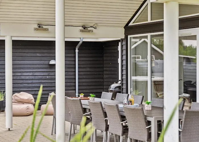 Vakantiehuis Luxury Retreat With Pool - By Traum Nørre Nebel